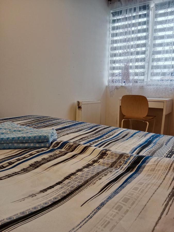 לינה וארוחת בוקר רשין La Madriguera מראה חיצוני תמונה